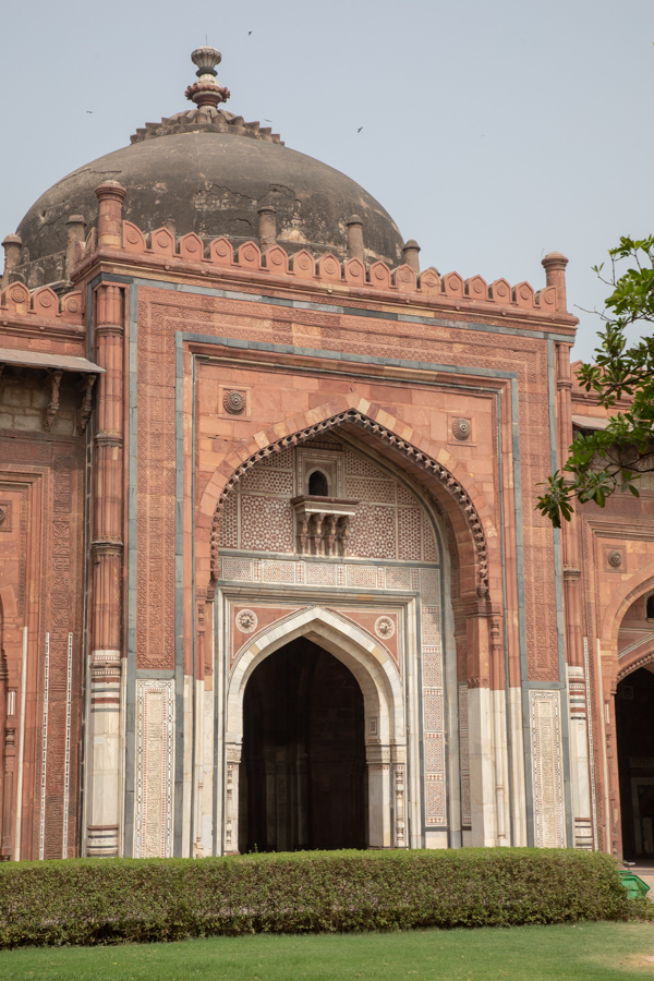 Qila-i-Kuhna Mosque in Delhi, India