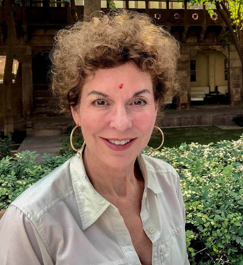 Bindi  in Jodhpur, India