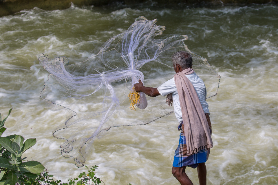 Throwing a Net in Kumbakonam, India
