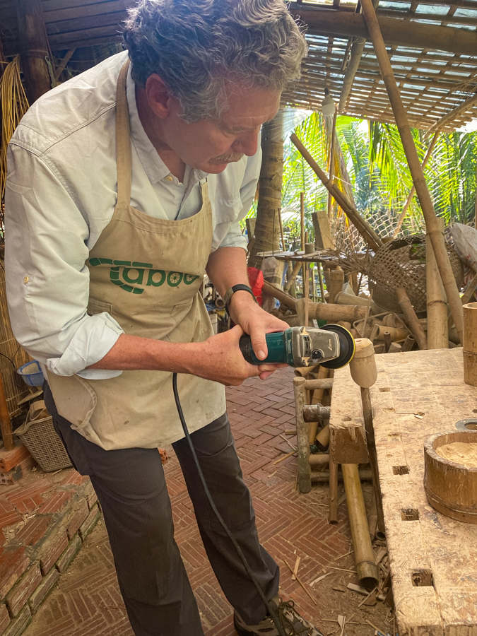 Shaping a Mouse in Hoi An, Vietnam