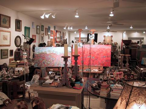 Buds Studio in Nogales, Arizona