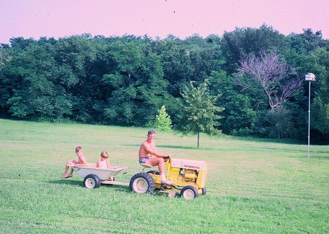 Riding Mower in Topeka, Kansas