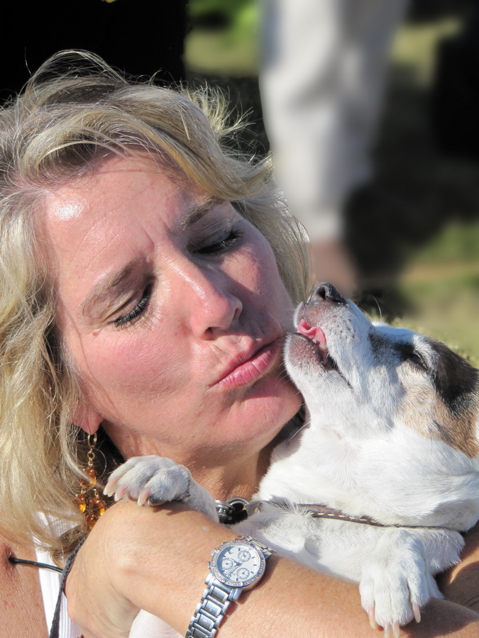 Kisses in Pine Mountain, Georgia