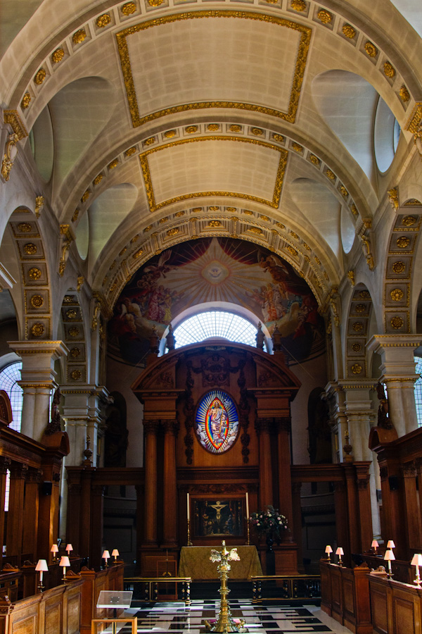 Saint Bride's Church in London, England