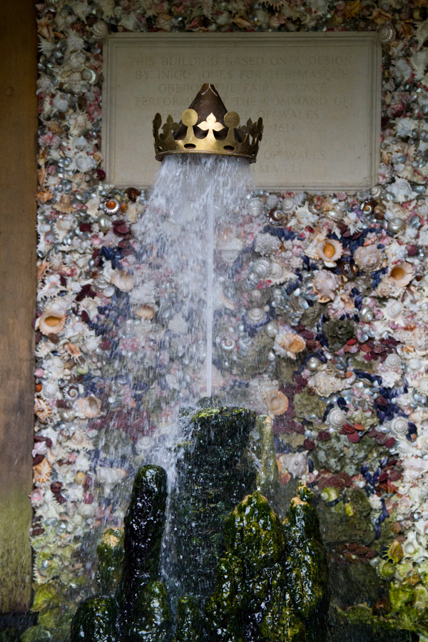 Floating Crown in West Sussex, England